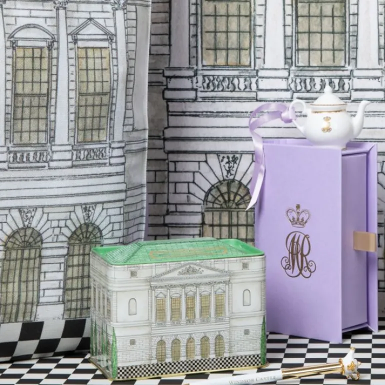 Queen Mary'S Dolls' House Fudge Tin